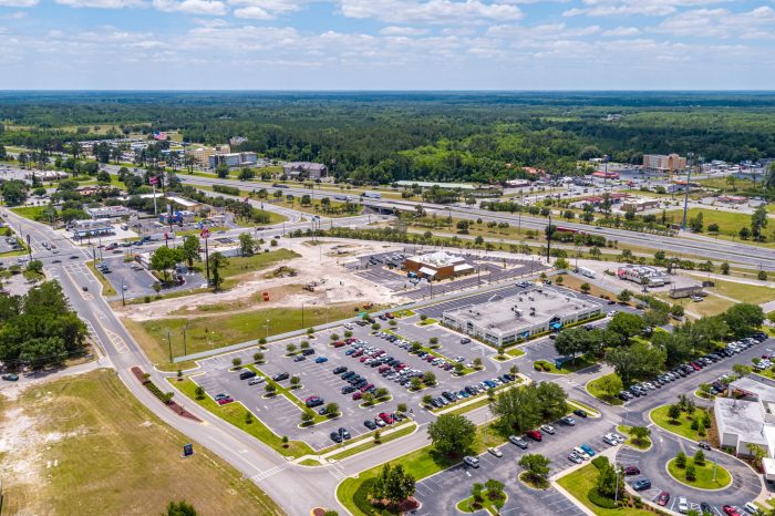 Drone Picture of Texas Roudhouse in Lake City FL (3 of 4)