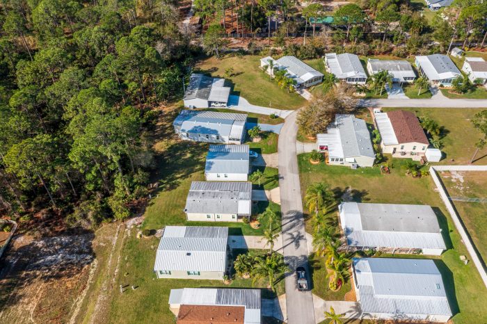 Pictures of Manufactured Home Park in Clay County FL (7 of 10)