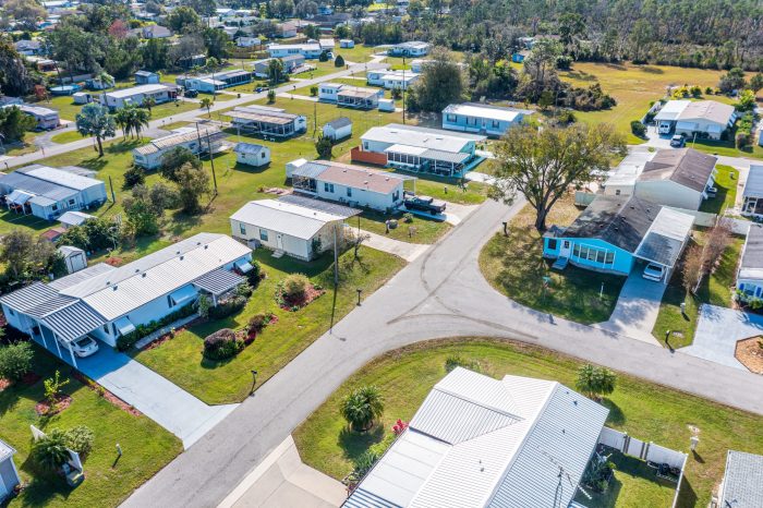 Pictures of Manufactured Home Park in Clay County FL (8 of 10)