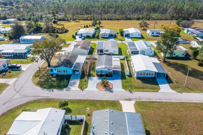 Pictures of Manufactured Home Park in Clay County FL (9 of 10)