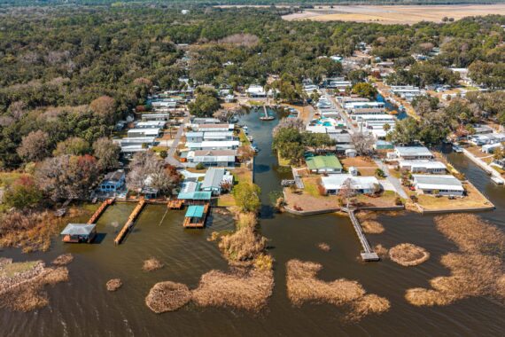 The Harbor Waterfront Resort MHP in Lake Wales FL (43 of 289)