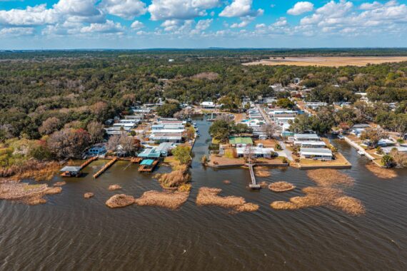 The Harbor Waterfront Resort MHP in Lake Wales FL (7 of 289)