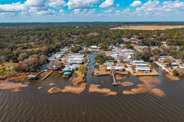 The Harbor Waterfront Resort MHP in Lake Wales FL (7 of 289)